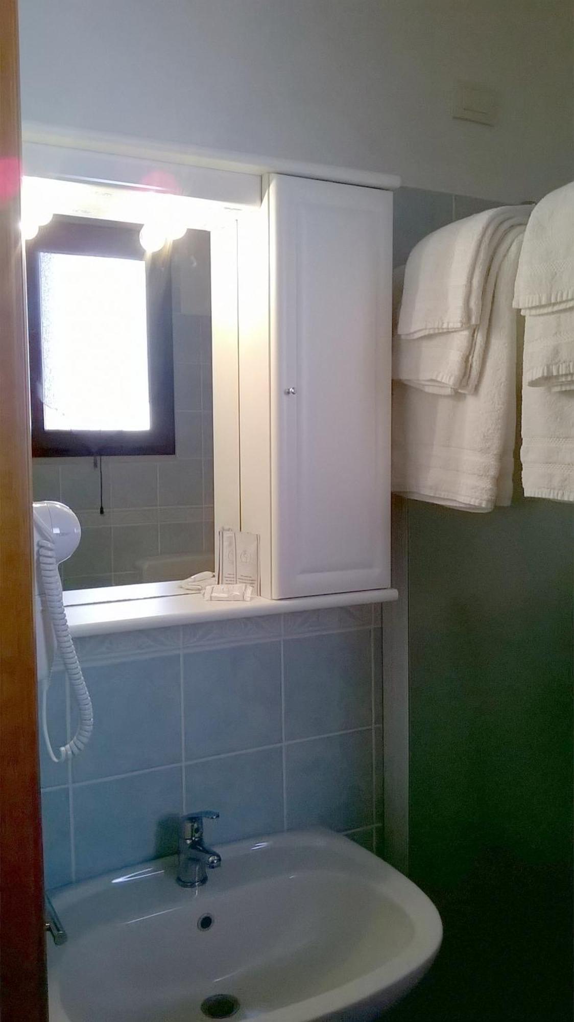 Hotel Bellavista S'Archittu Værelse billede