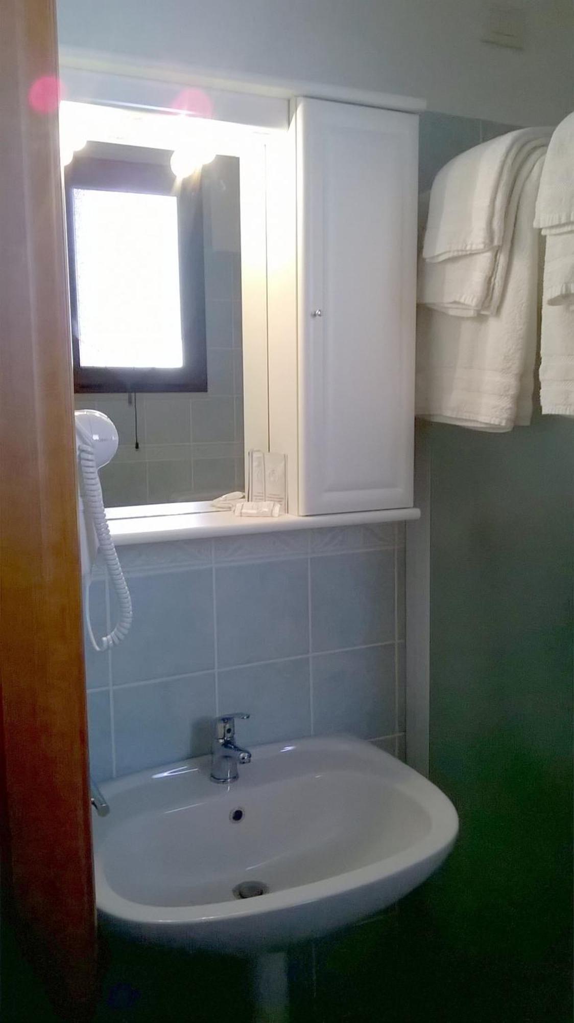 Hotel Bellavista S'Archittu Værelse billede
