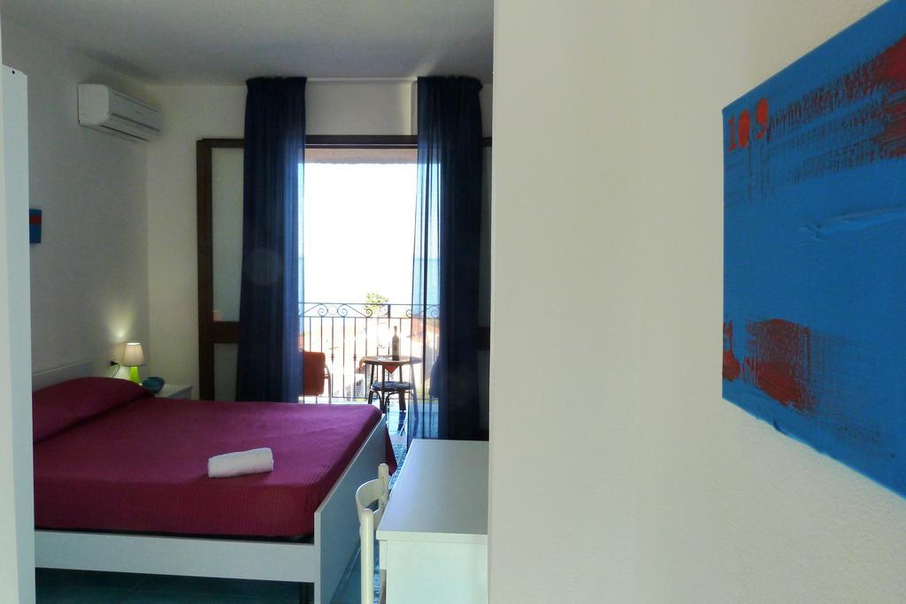 Hotel Bellavista S'Archittu Værelse billede