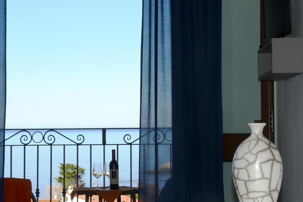 Hotel Bellavista S'Archittu Eksteriør billede