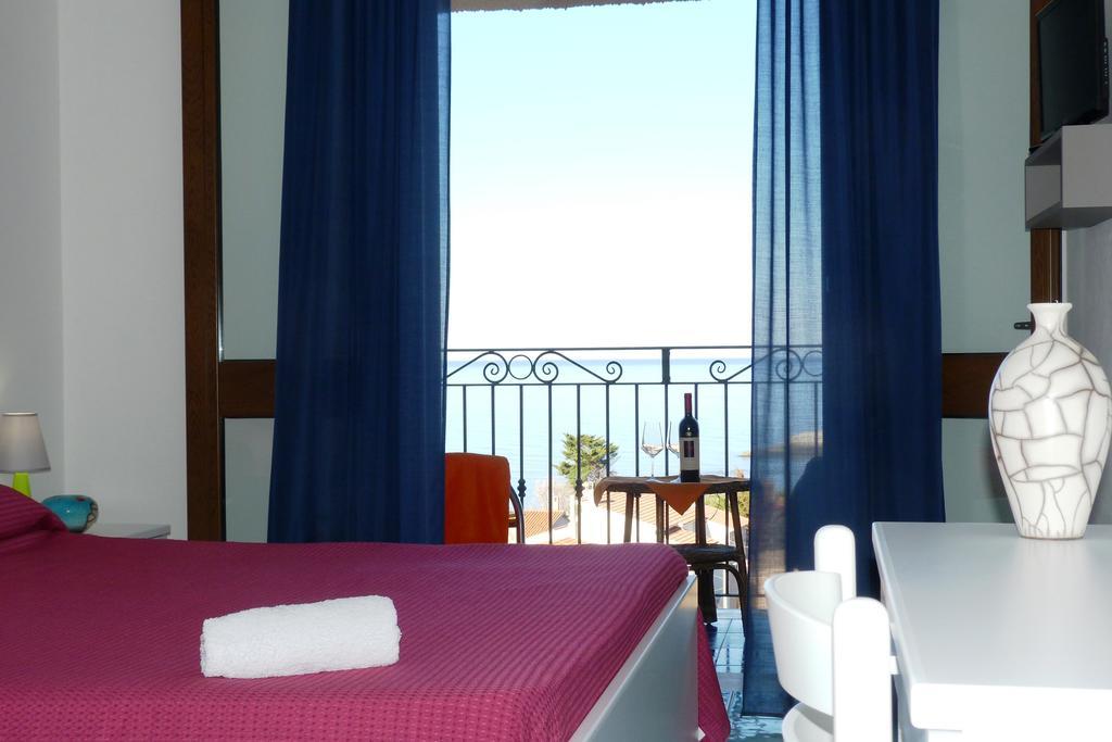 Hotel Bellavista S'Archittu Eksteriør billede