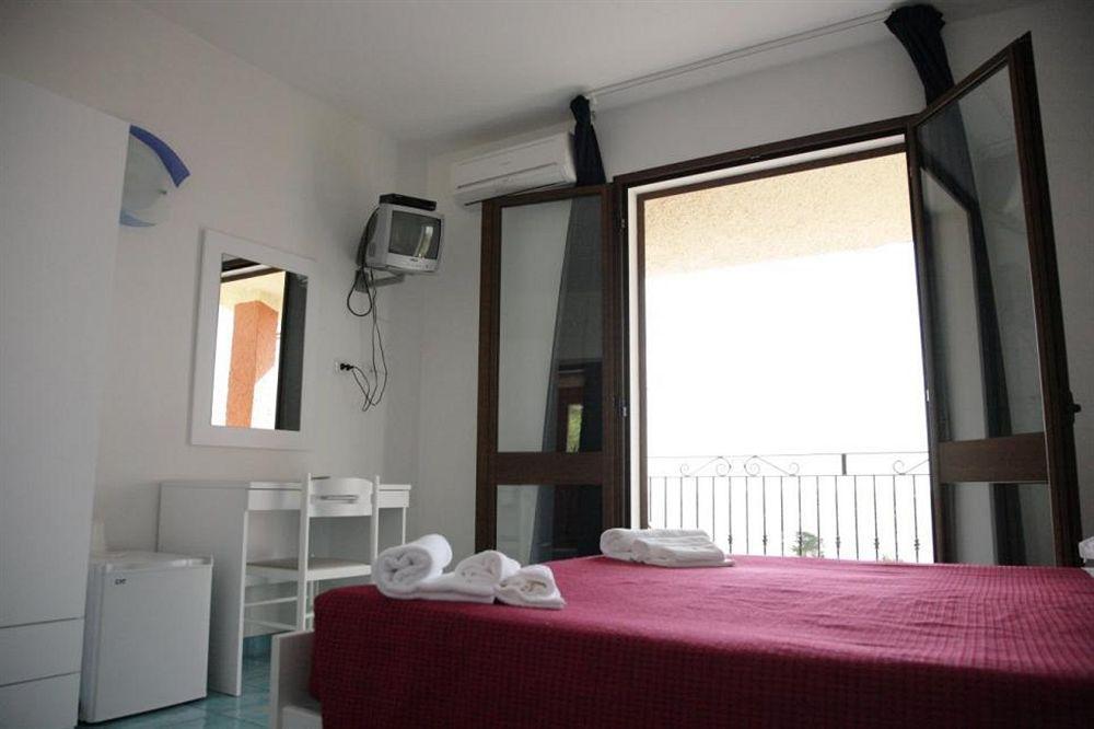 Hotel Bellavista S'Archittu Eksteriør billede